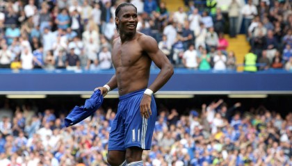 开云真人体育娱乐-新星崛起：豪门车队争夺未来冠军的希望，新星崛起的成语